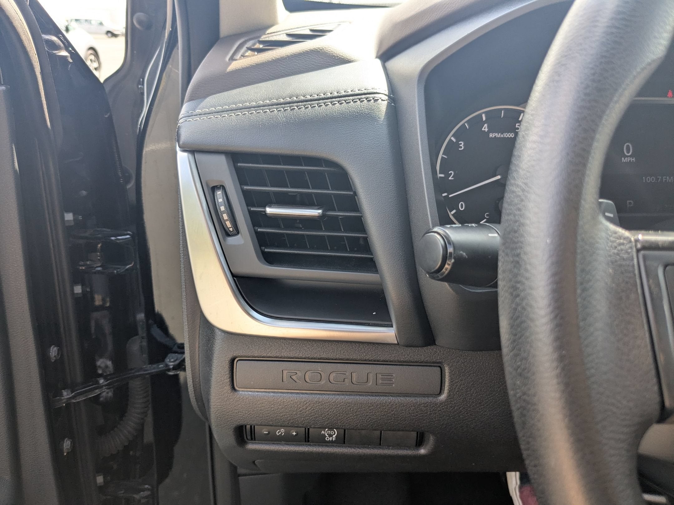 2023 Nissan Rogue S FWD