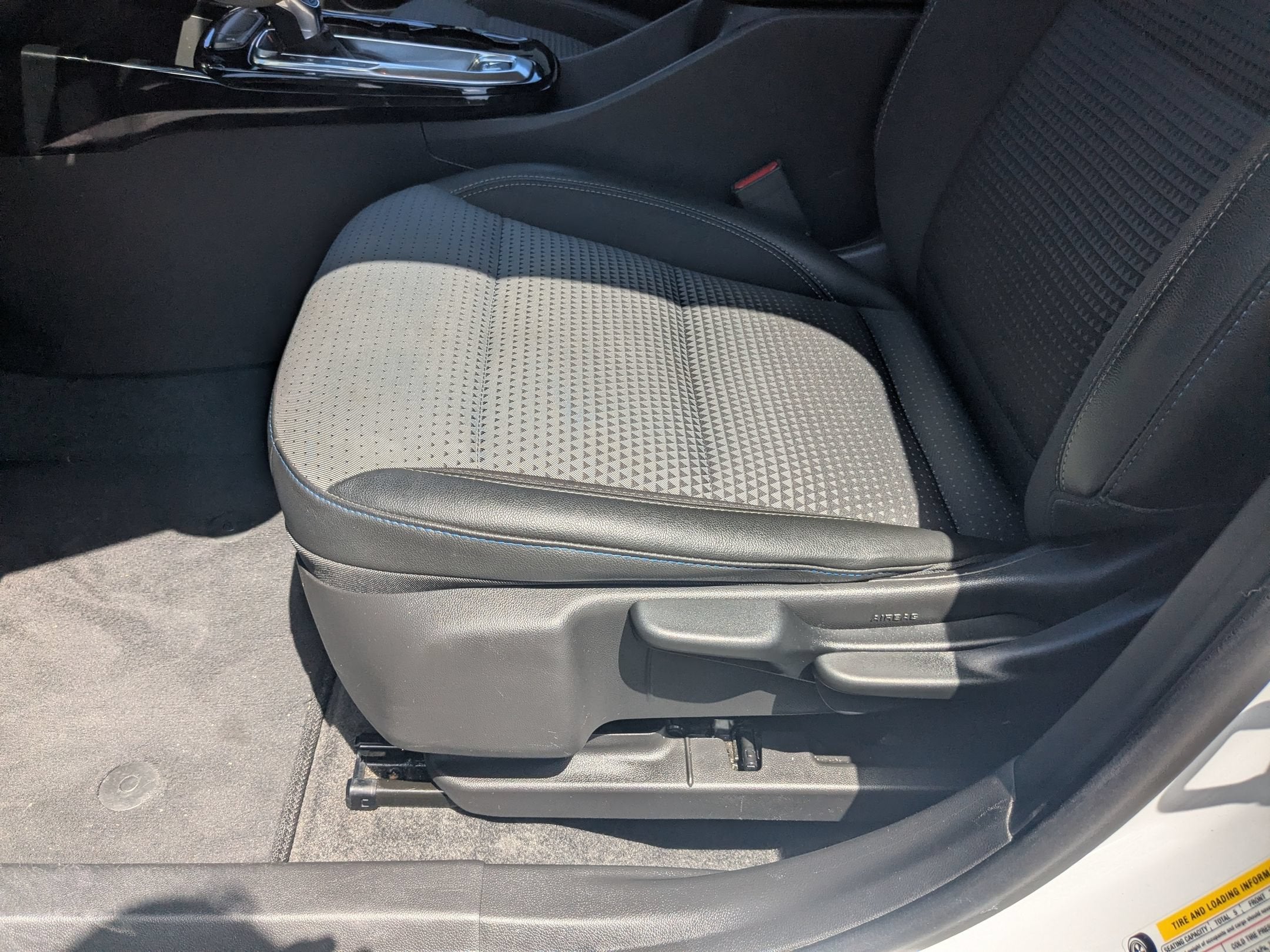 2025 Chevrolet Trax LT - Photo 13