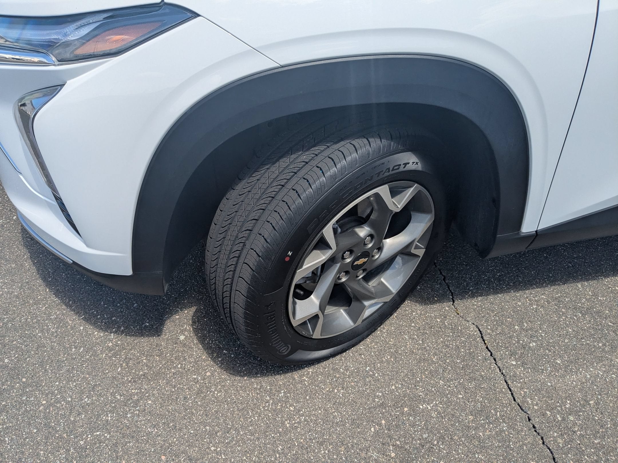 2025 Chevrolet Trax LT - Photo 5