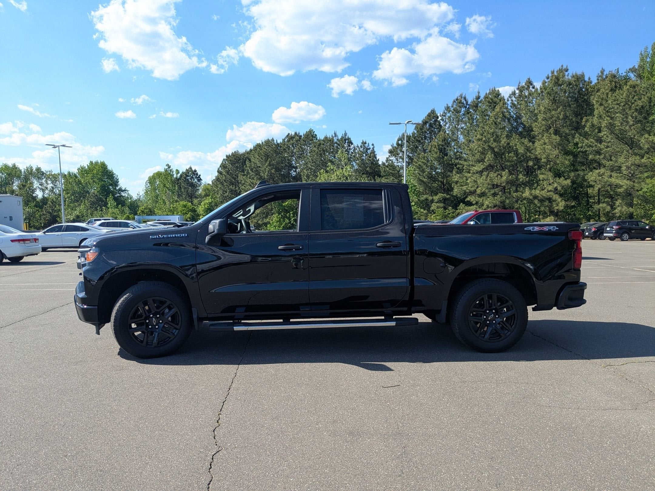 2025 Chevrolet Silverado 1500 Custom