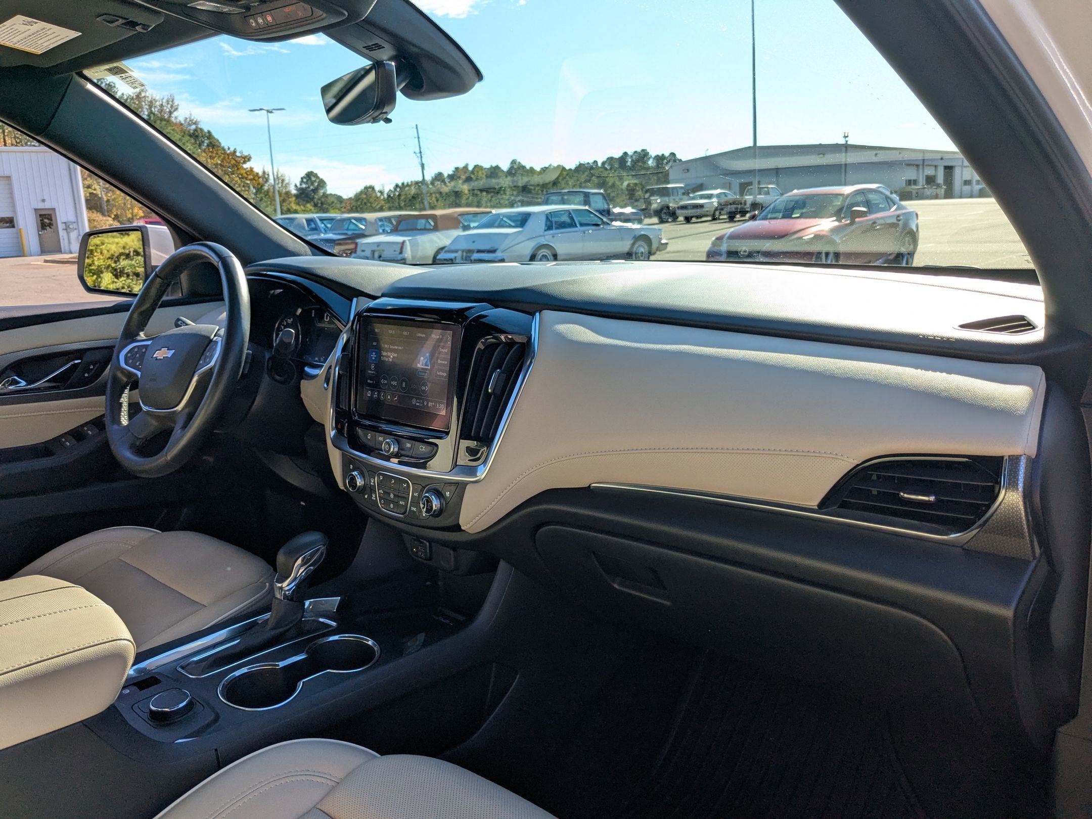 2023 Chevrolet Traverse Premier