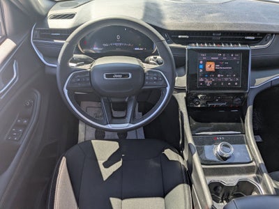 2025 Jeep Grand Cherokee L Laredo X 4x4