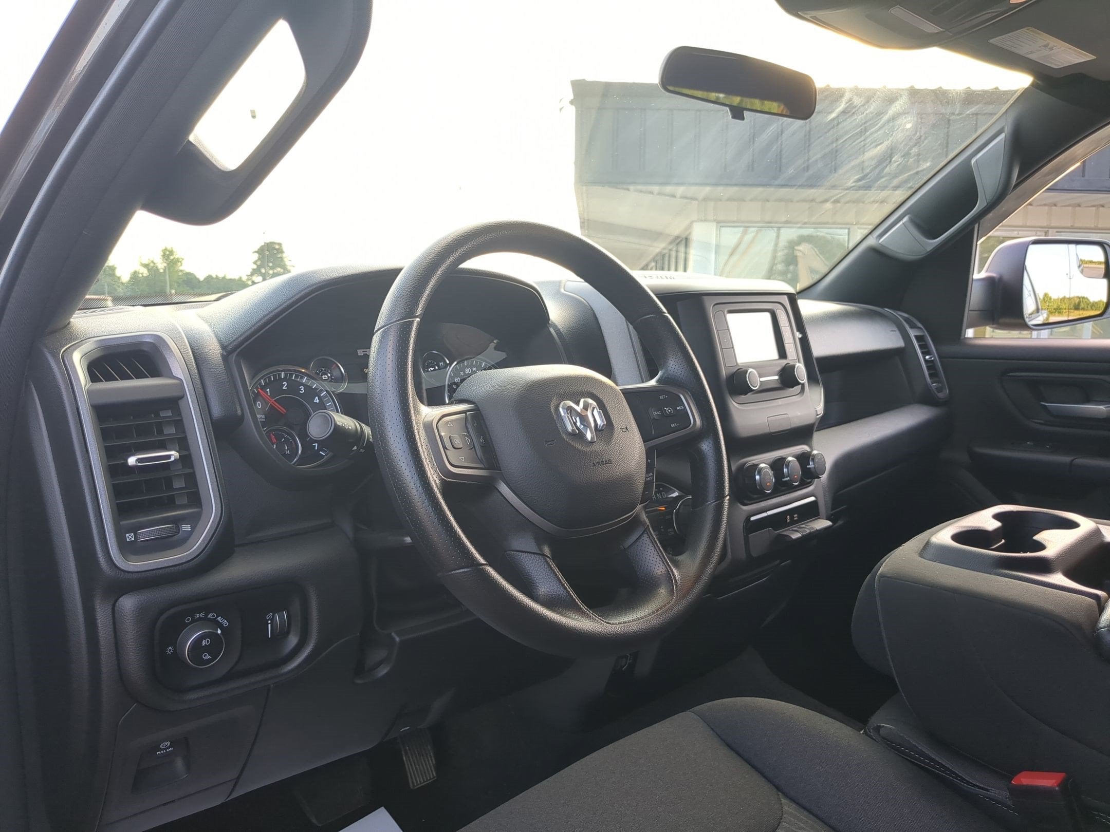 2024 RAM 1500 Tradesman Crew Cab 4x4 5'7' Box