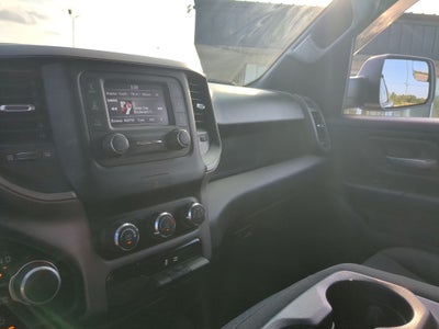 2024 RAM 1500 Tradesman Crew Cab 4x4 5'7' Box