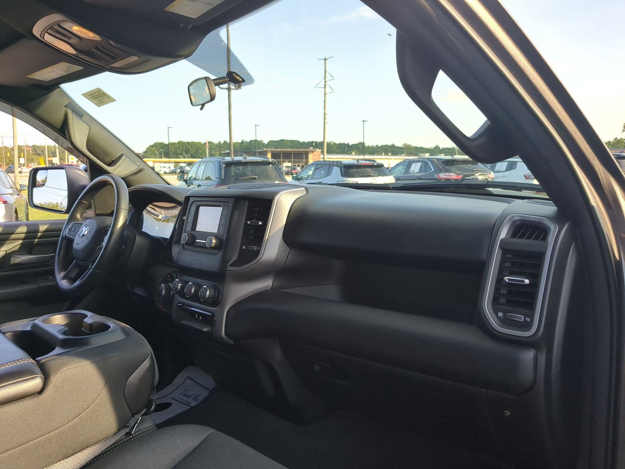 2024 RAM 1500 Tradesman Crew Cab 4x4 5'7' Box