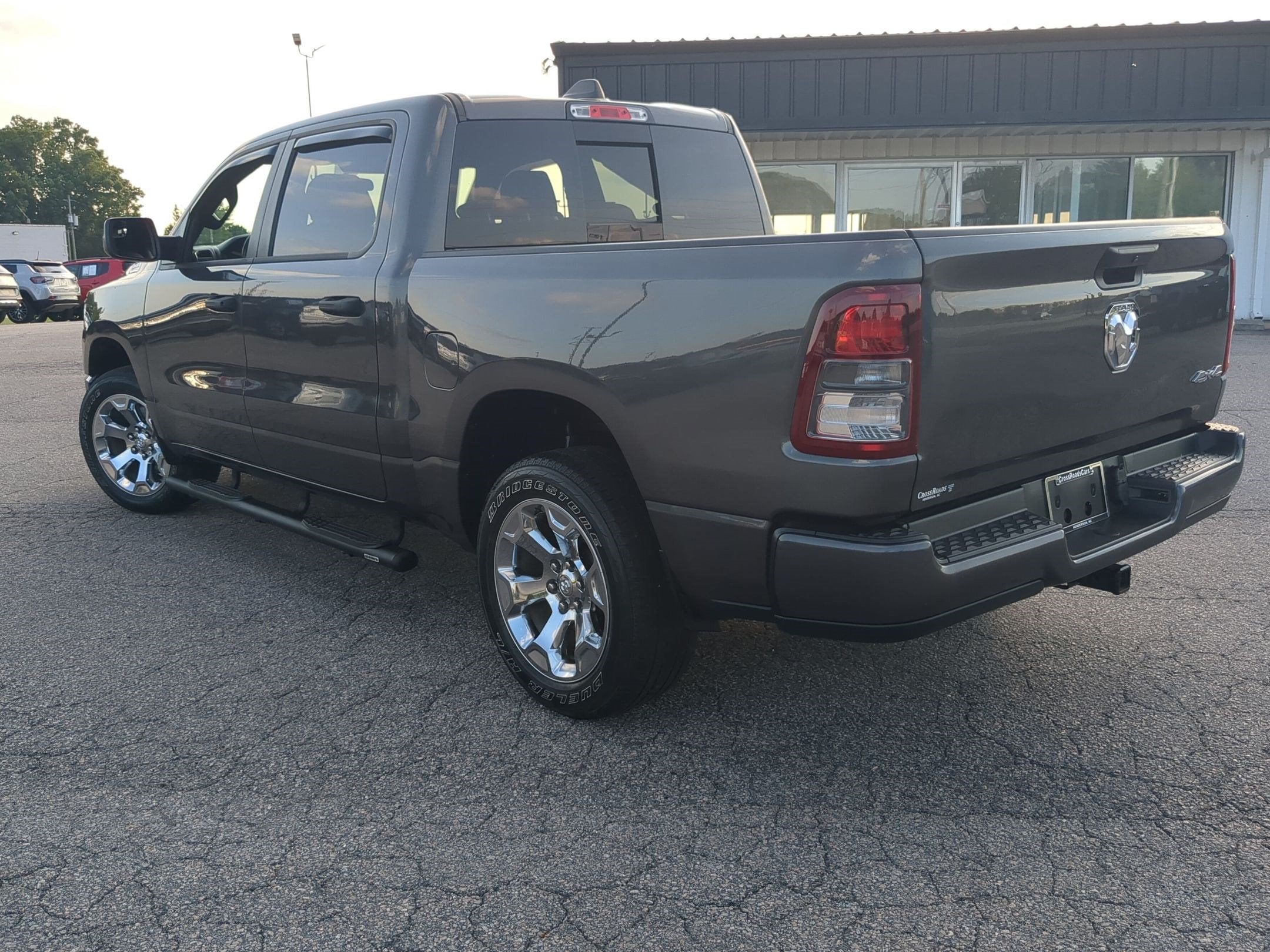 2024 RAM 1500 Tradesman Crew Cab 4x4 5'7' Box