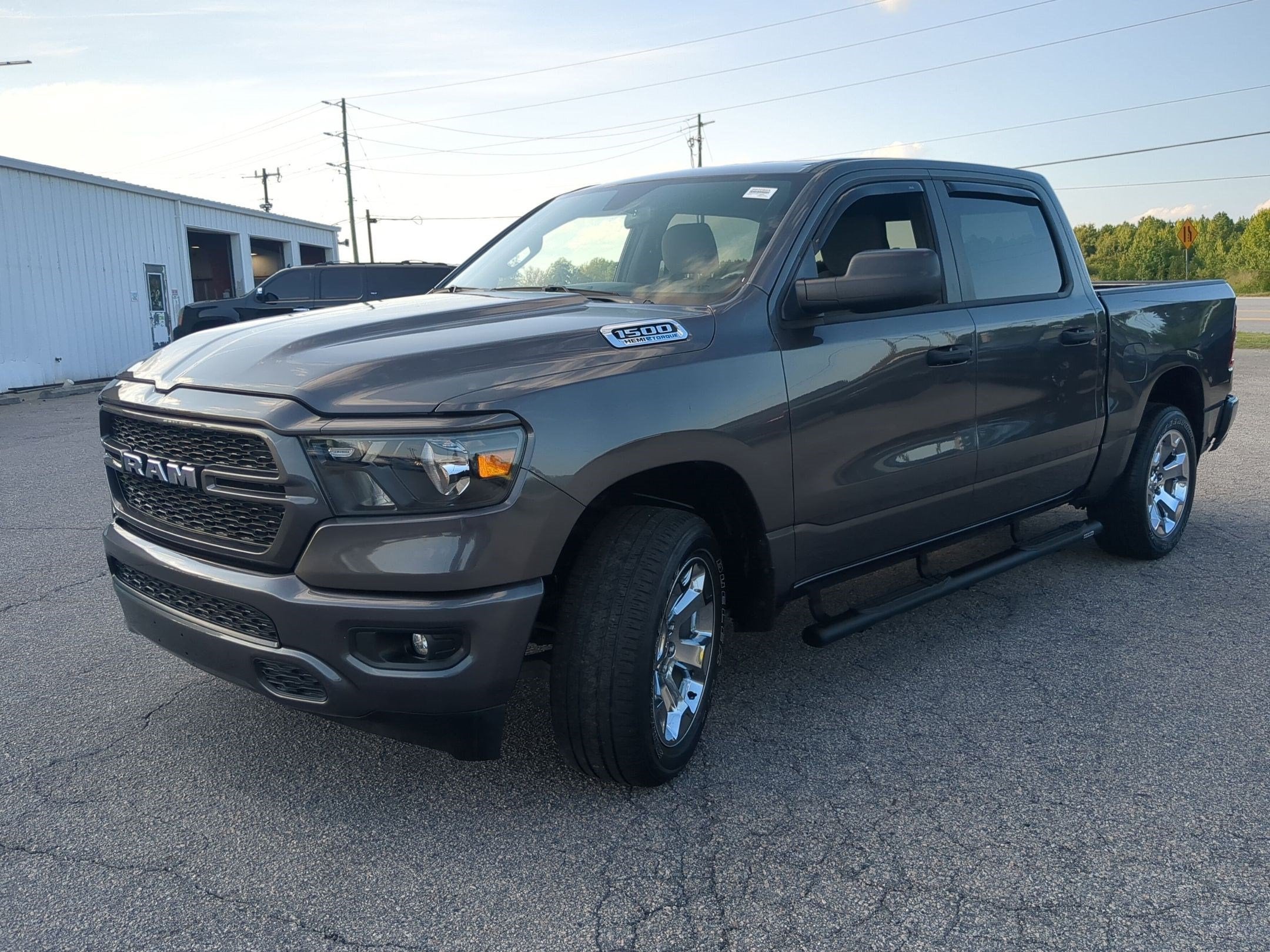 2024 RAM 1500 Tradesman Crew Cab 4x4 5'7' Box