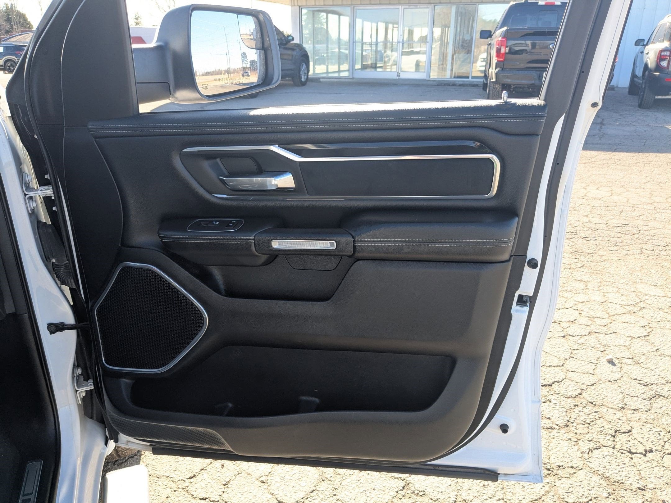 2021 RAM 1500 Laramie Crew Cab 4x4 5'7' Box