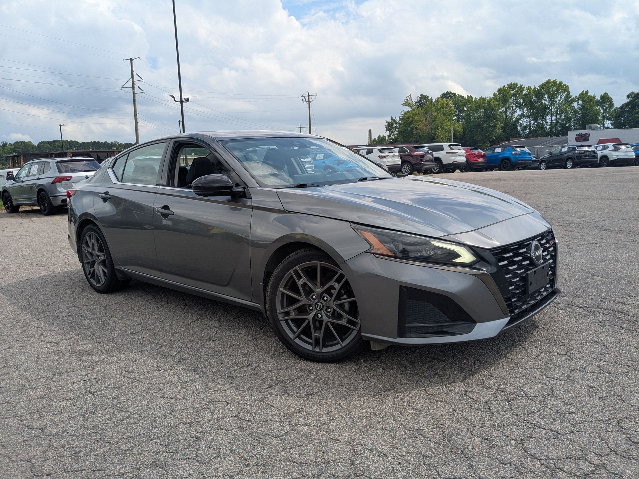 2023 Nissan Altima SR VC-Turbo FWD