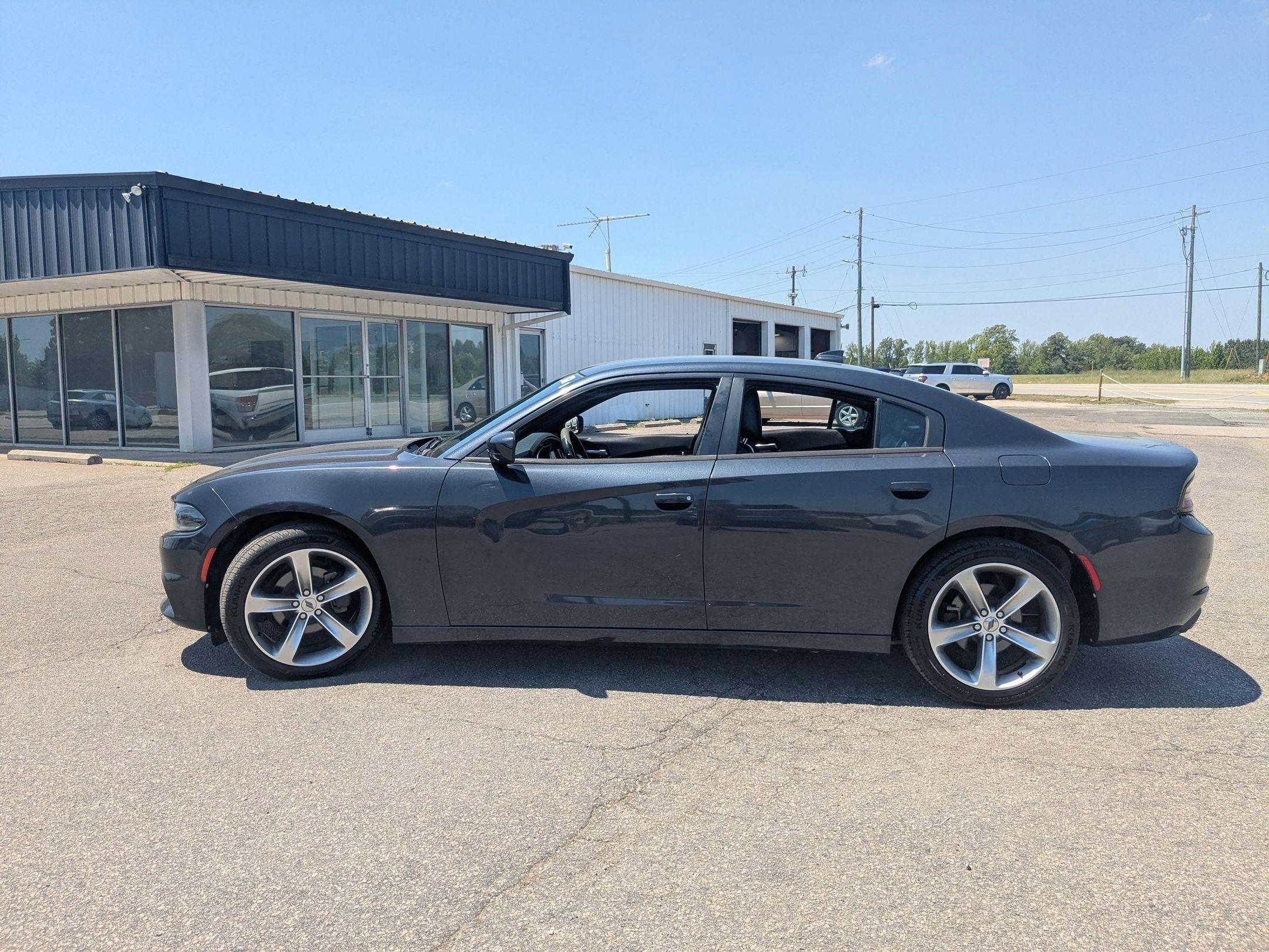 2017 Dodge Charger SXT RWD