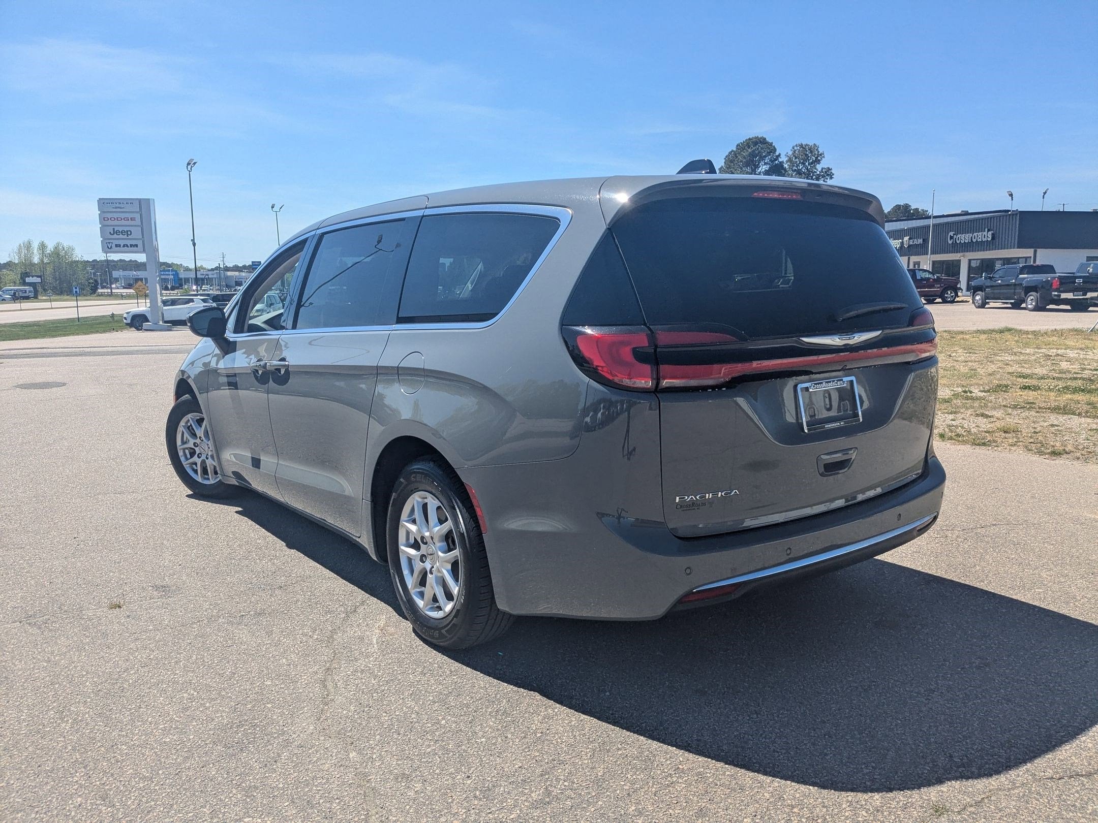 2023 Chrysler Pacifica Touring L