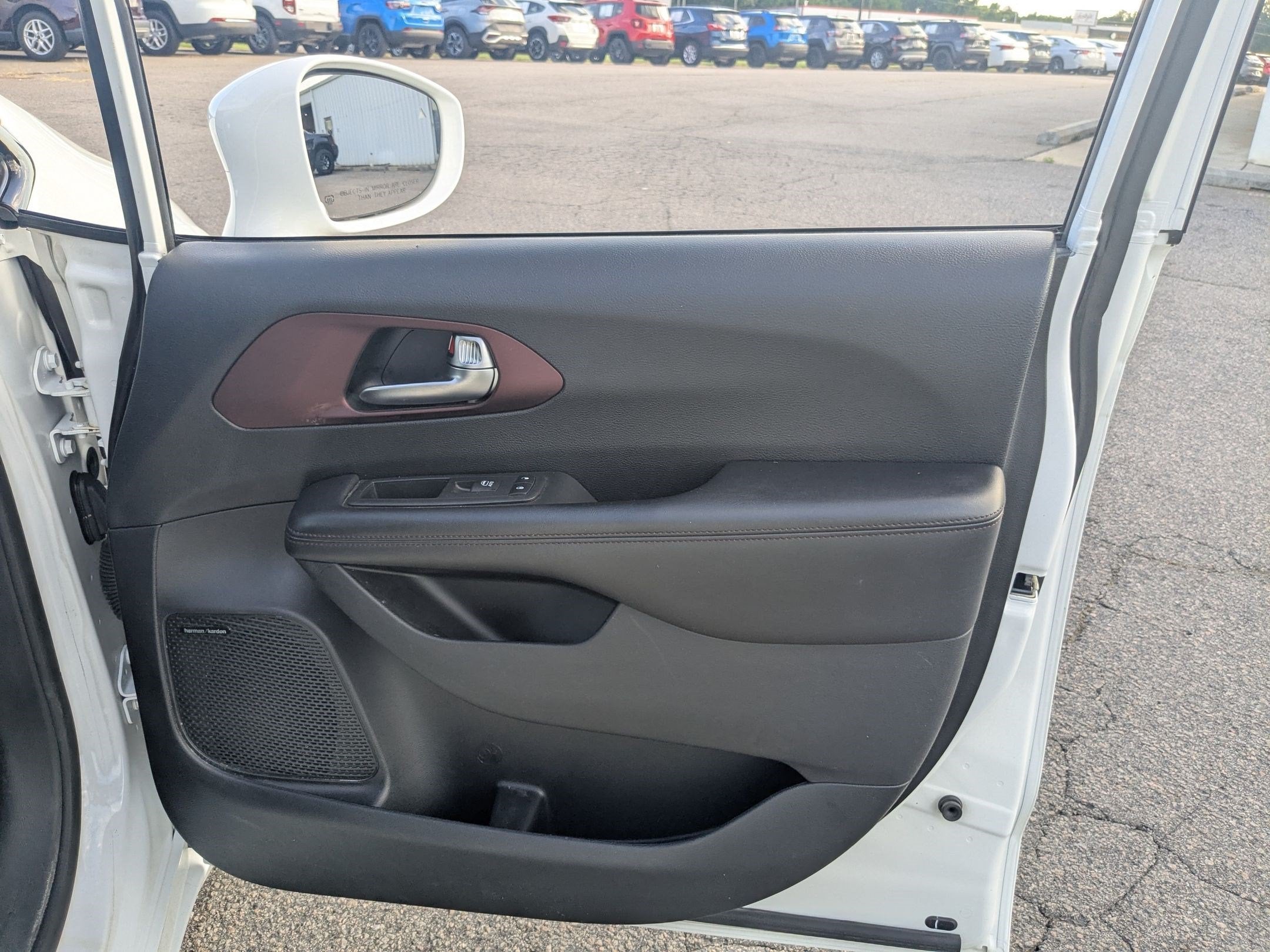 2020 Chrysler Pacifica 35th Anniversary Limited