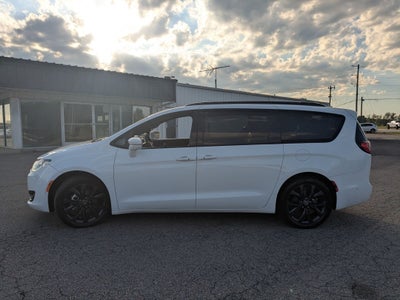 2020 Chrysler Pacifica 35th Anniversary Limited