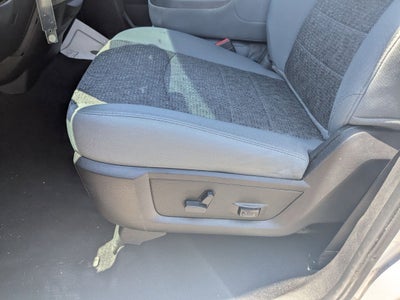 2018 RAM 1500 Big Horn Crew Cab 4x4 5'7' Box