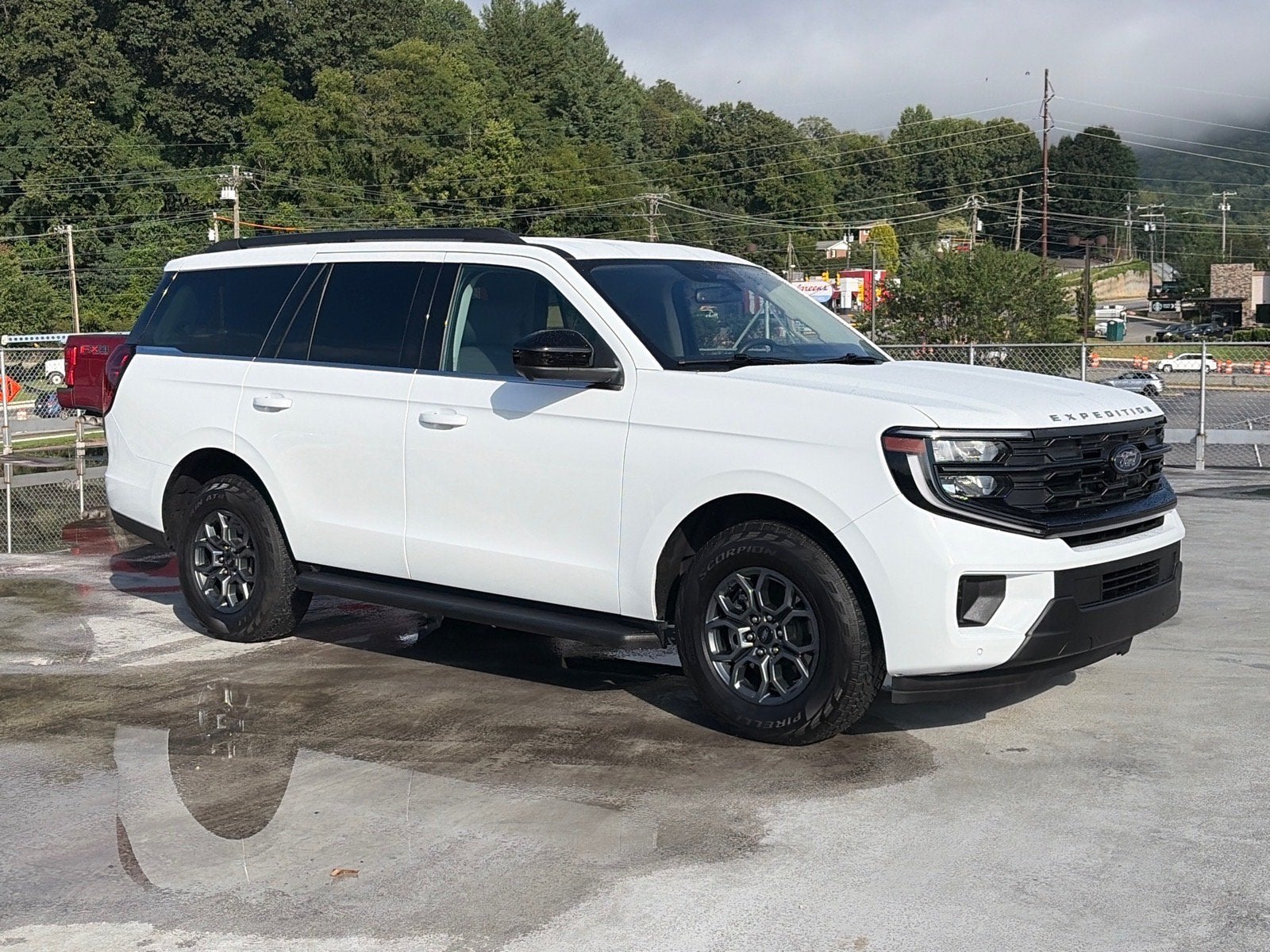 2025 Ford Expedition Active
