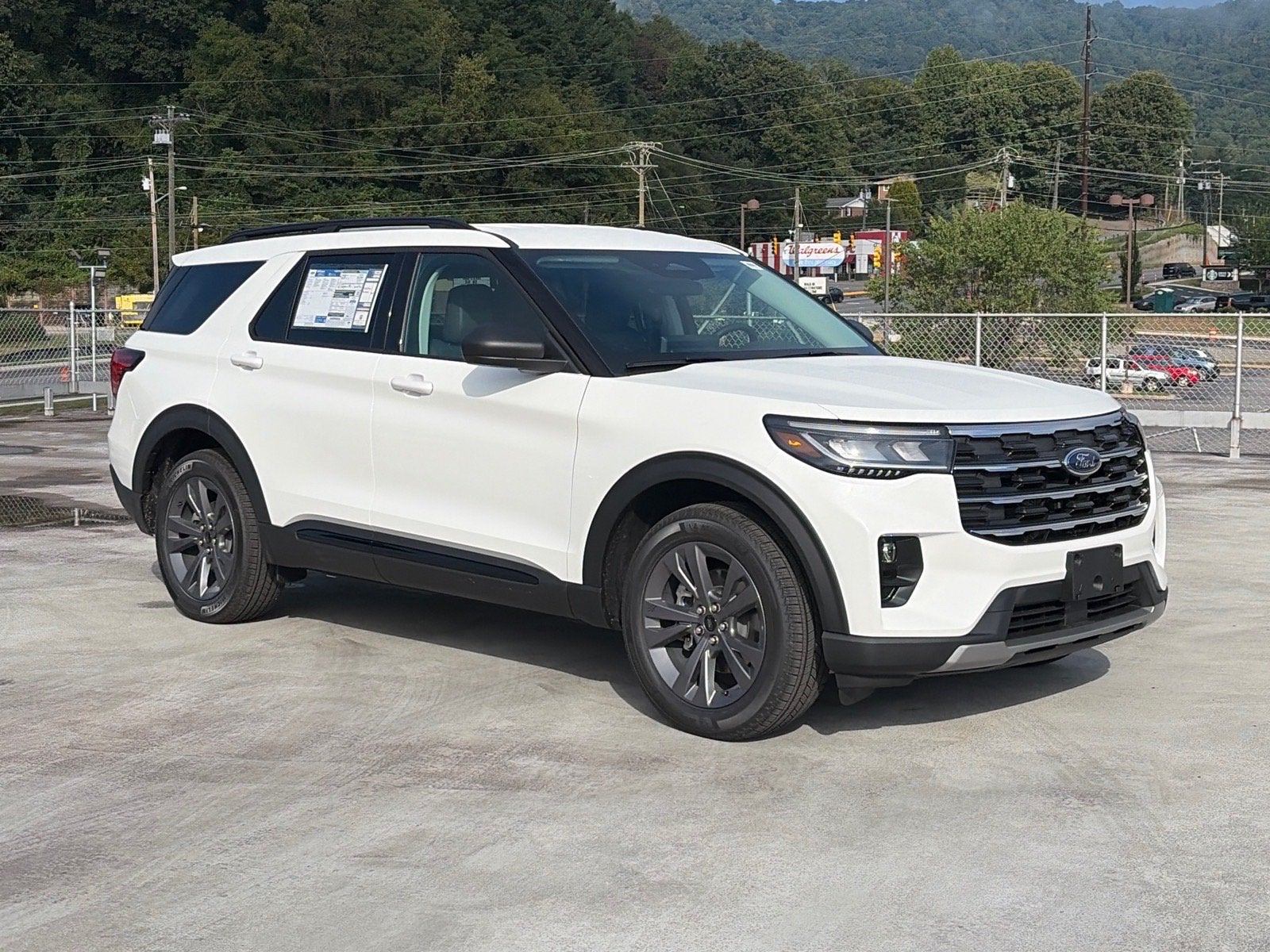 2026 Ford Explorer Active w/100A Pkg
