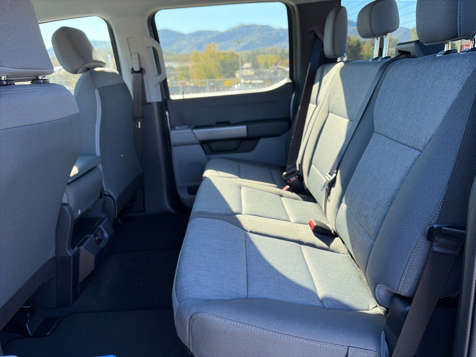 2027 Ford Super Duty F-250 SRW XL