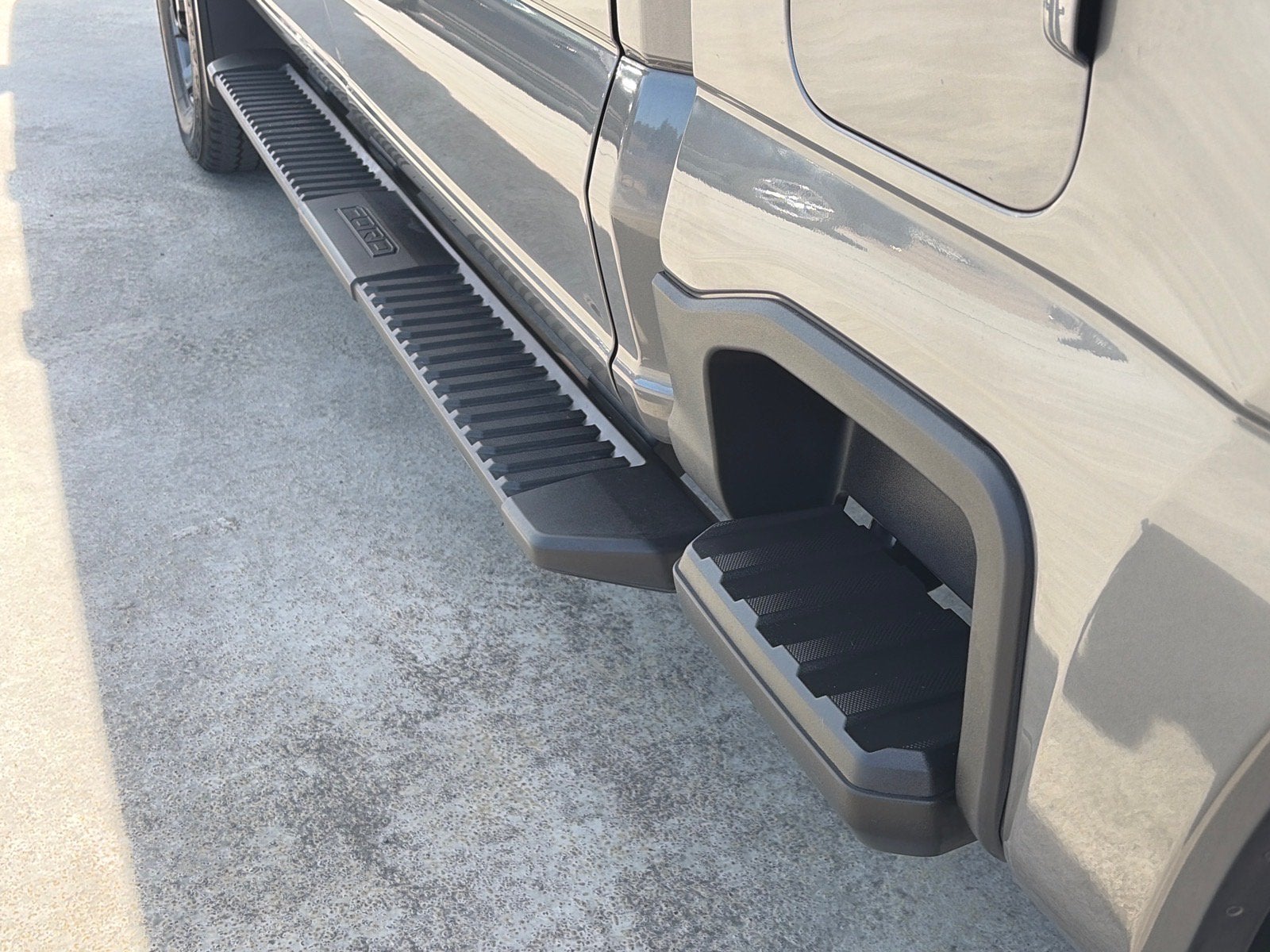 2024 Ford Super Duty F-250 SRW LARIAT
