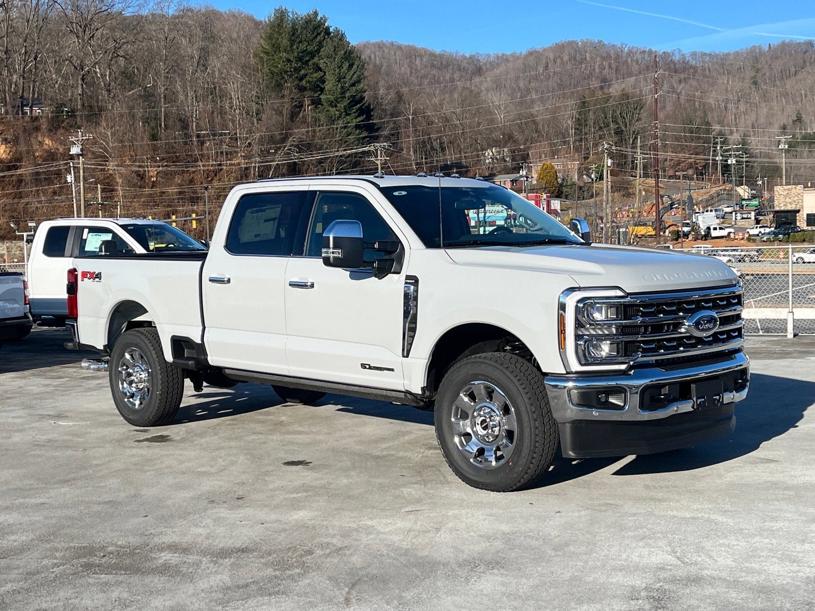 2026 Ford Super Duty F-350 SRW LARIAT