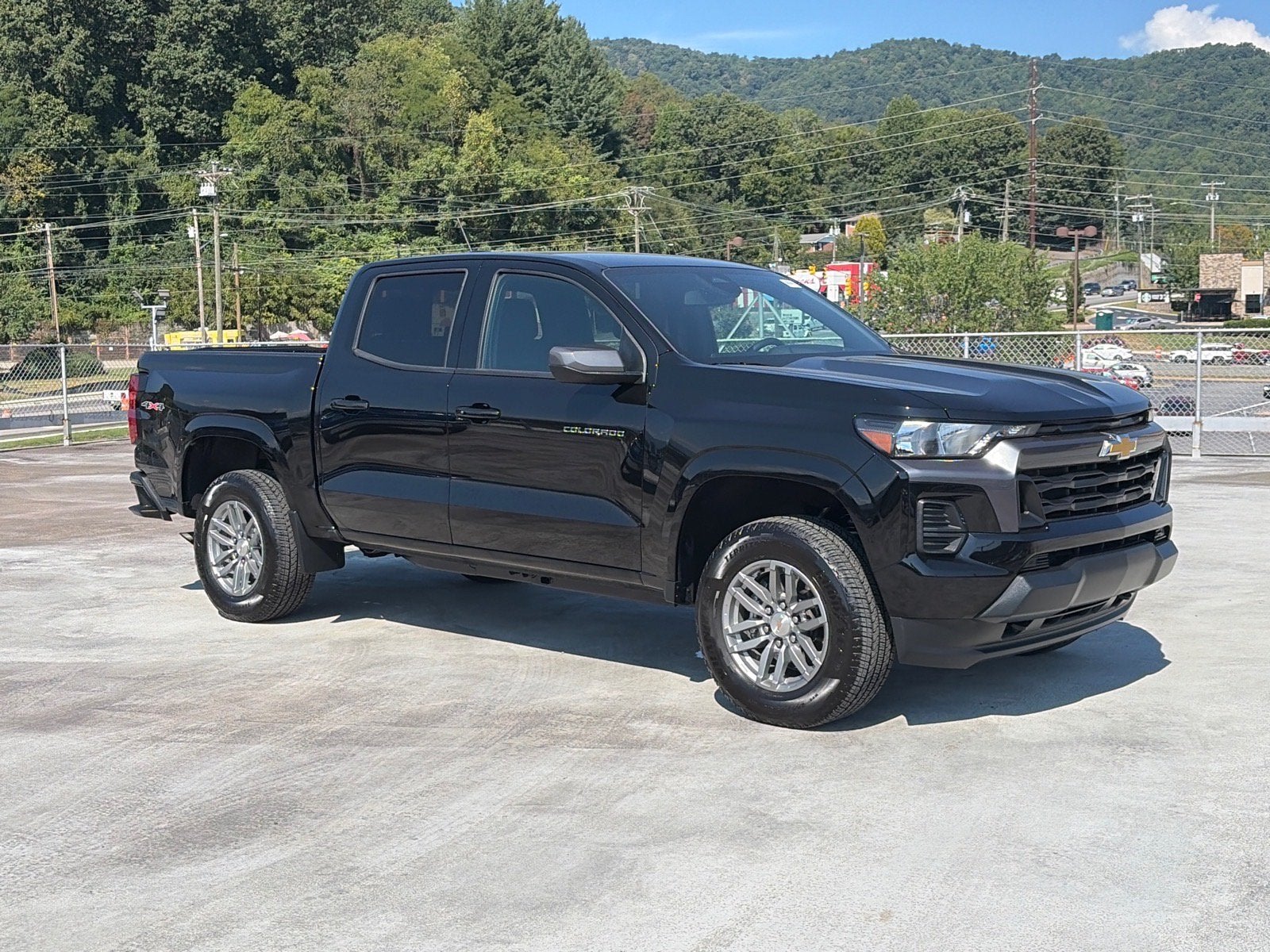 2025 Chevrolet Colorado 4WD LT