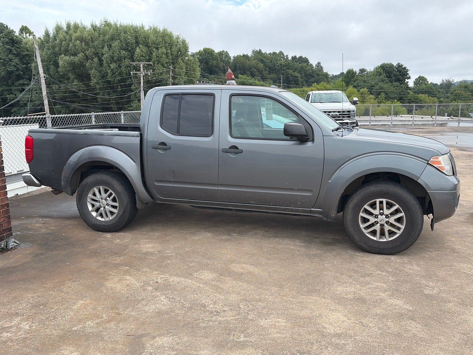2016 Nissan Frontier SV