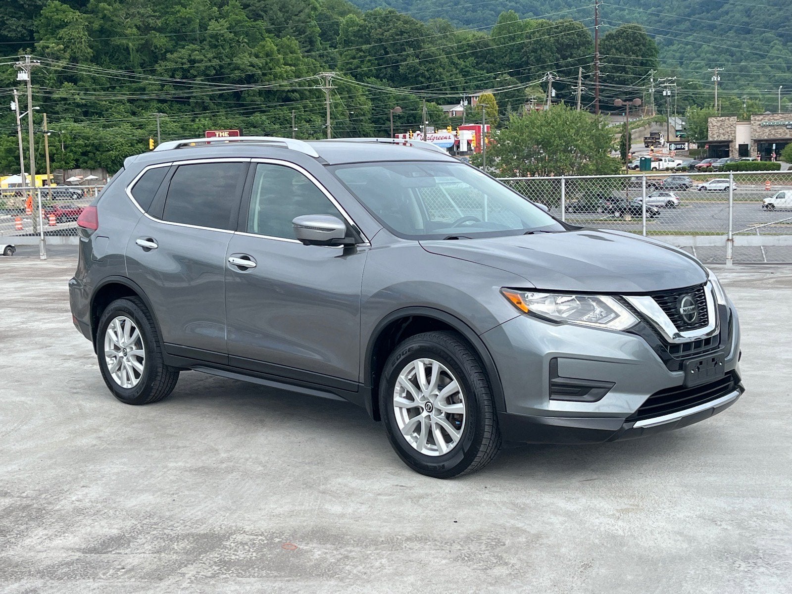 2018 Nissan Rogue SV