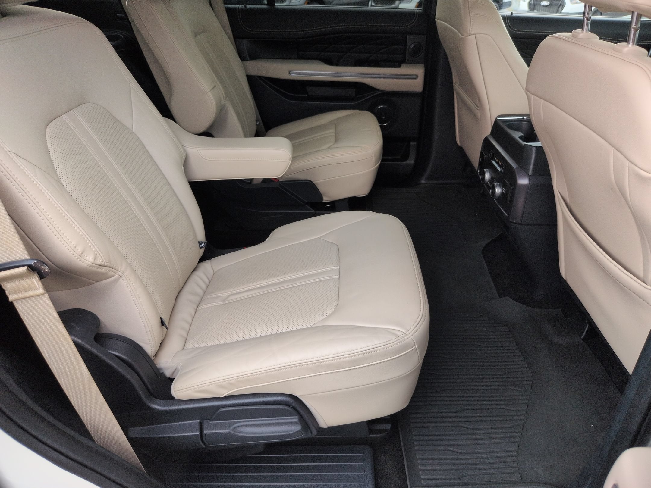 2022 Ford Expedition Platinum
