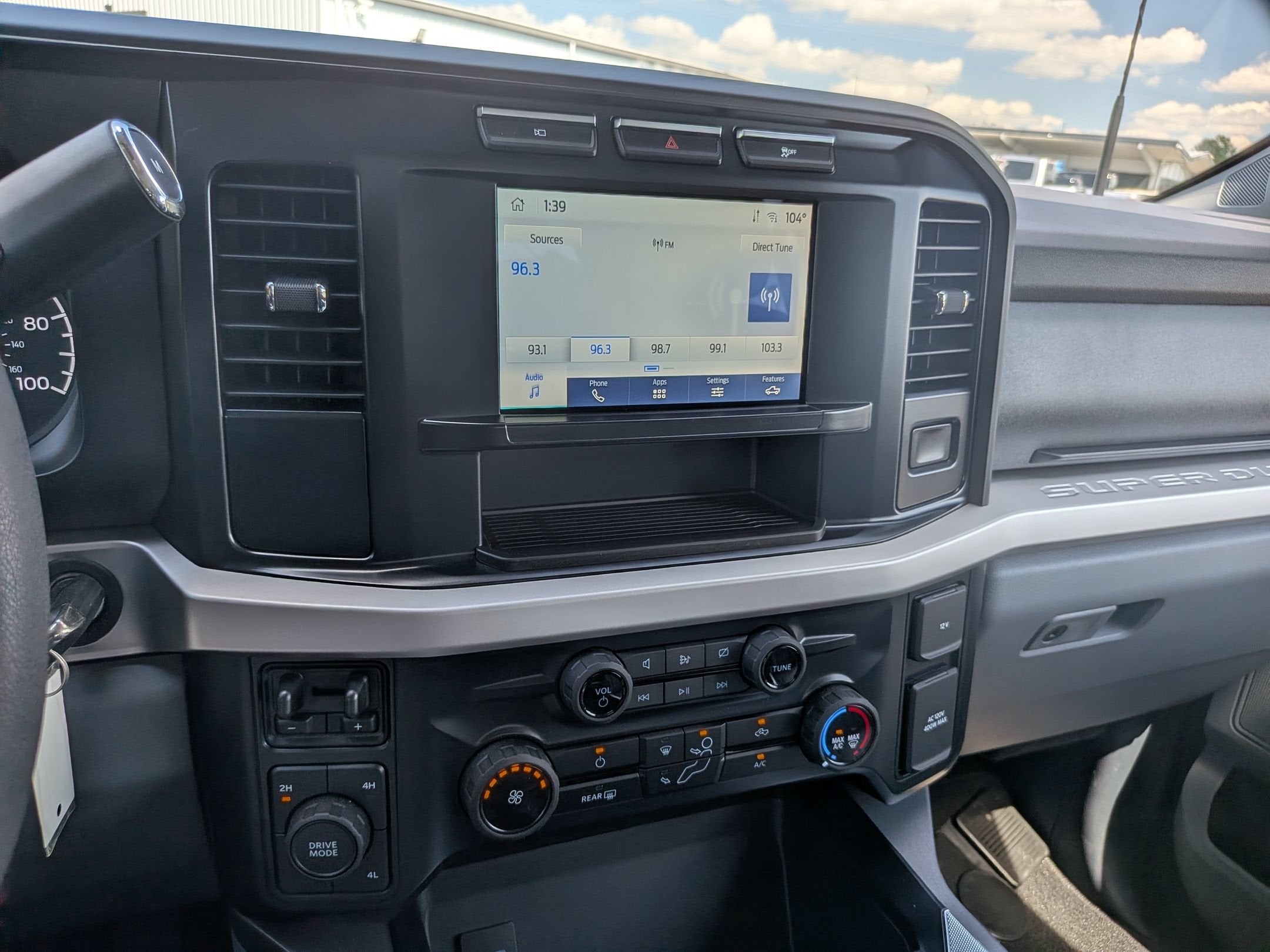 2023 Ford Super Duty F-350 DRW XLT
