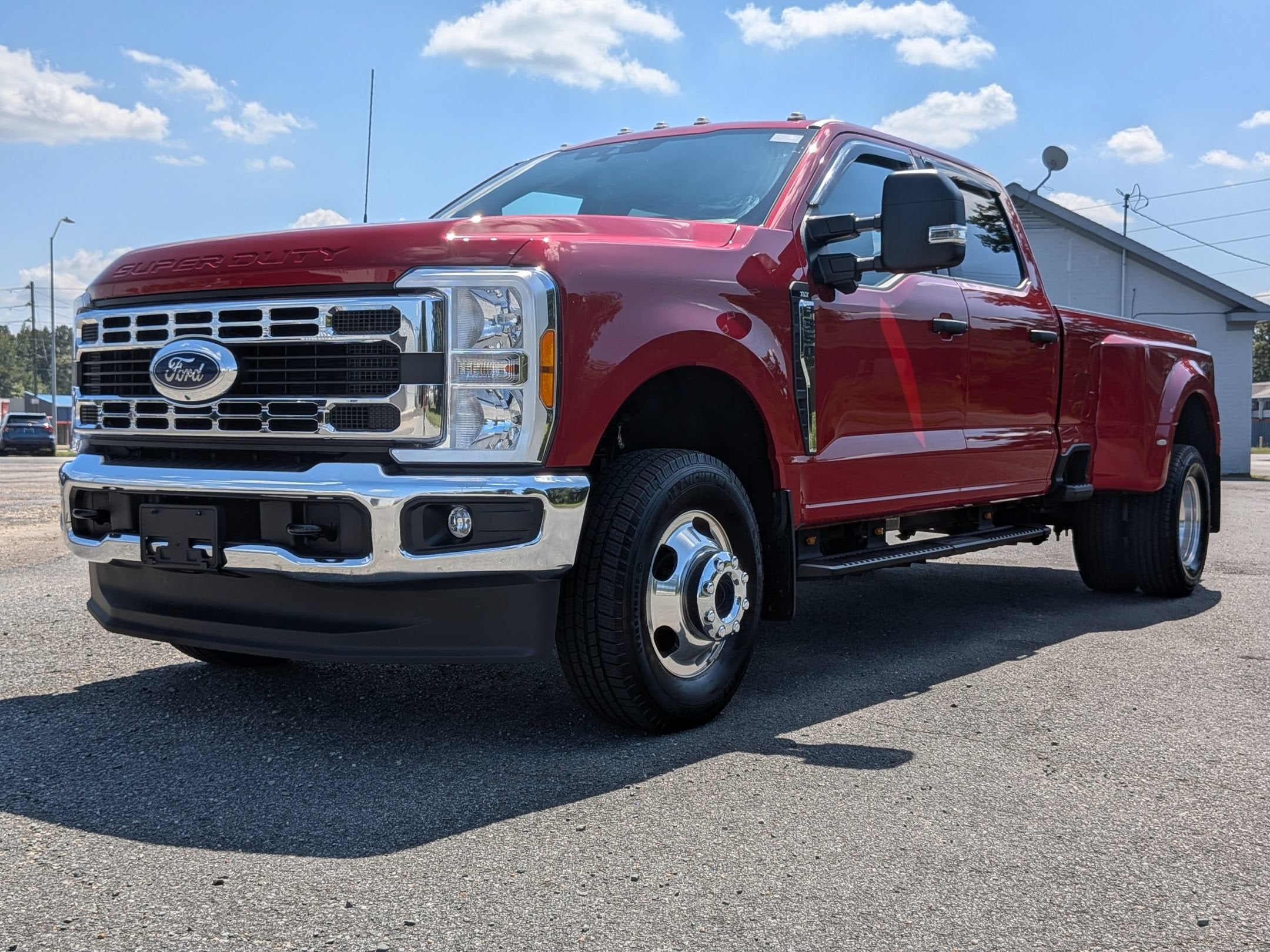 2023 Ford Super Duty F-350 DRW XLT