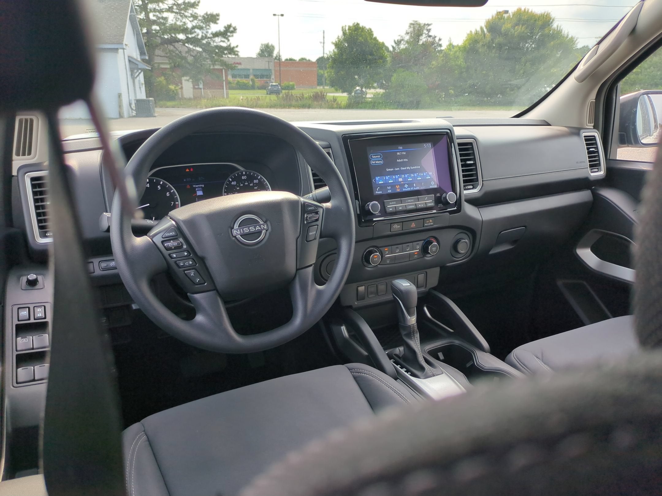 2024 Nissan Frontier SV
