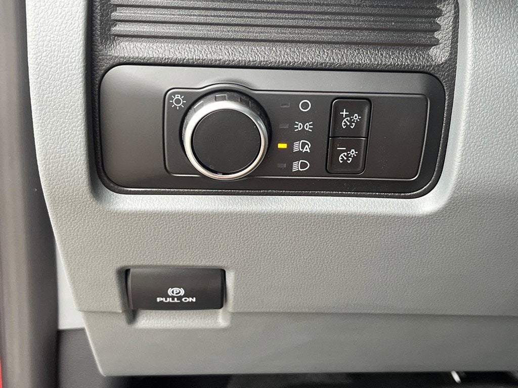 2025 Ford Super Duty F-350 SRW XL