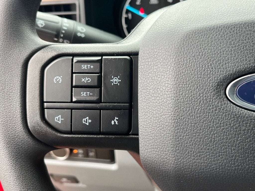 2025 Ford Super Duty F-350 SRW XL