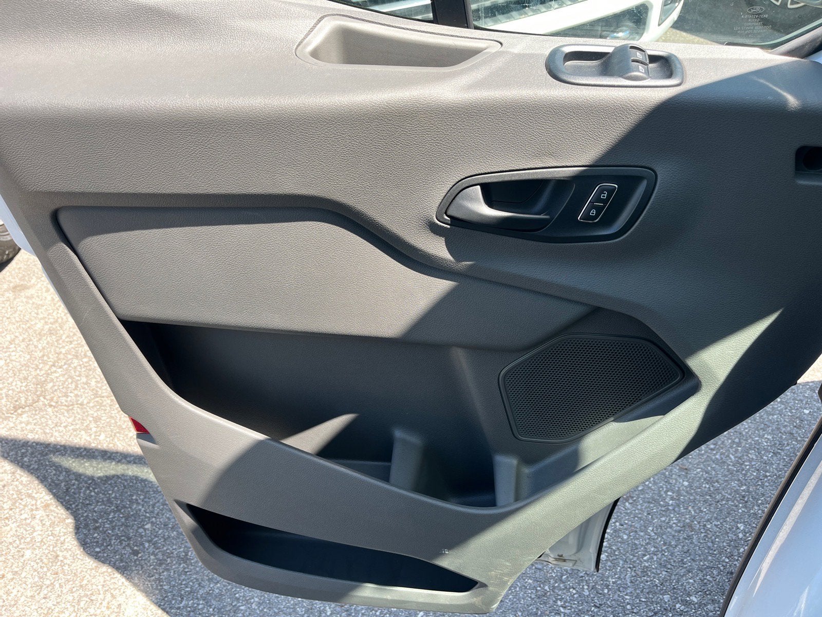 2024 Ford Transit Cutaway Base