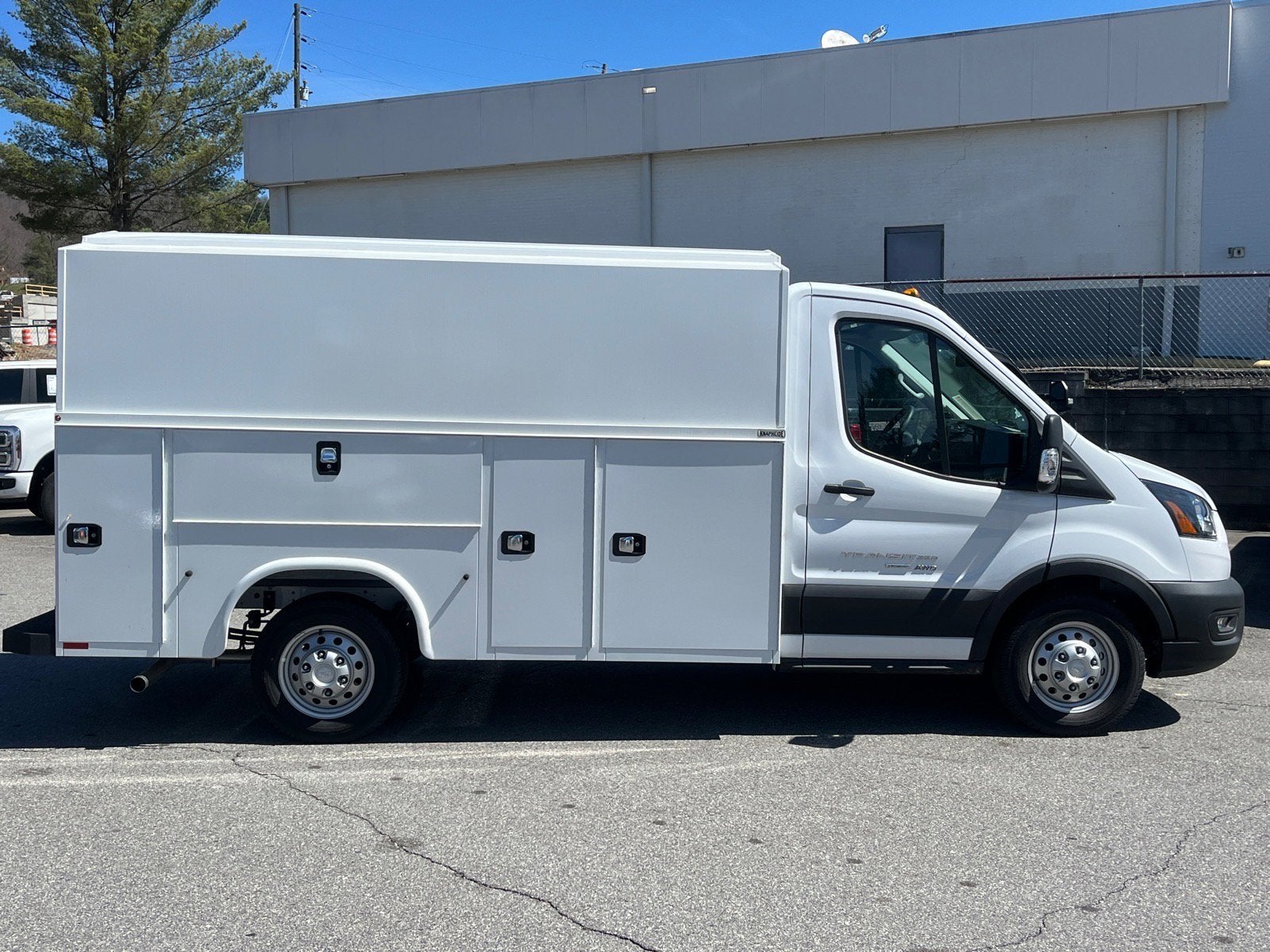 2024 Ford Transit Cutaway Base