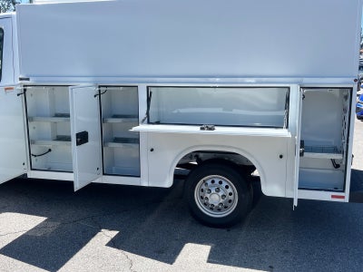 2024 Ford Transit Cutaway Base