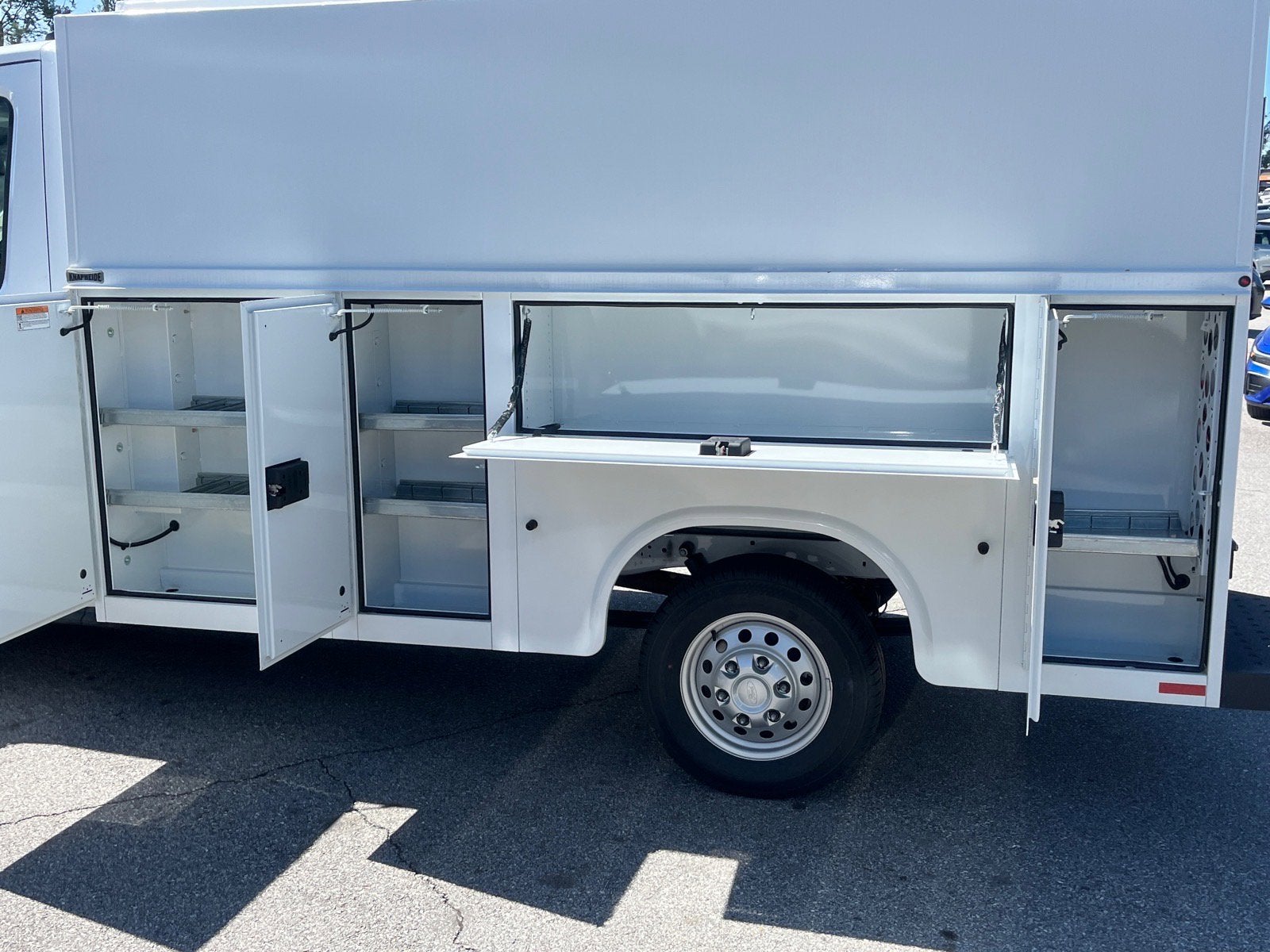 2024 Ford Transit Cutaway Base