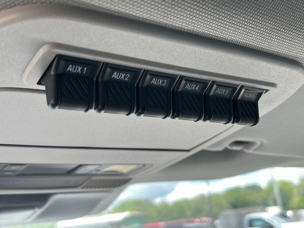 2025 Ford Super Duty F-550 DRW XL DRW