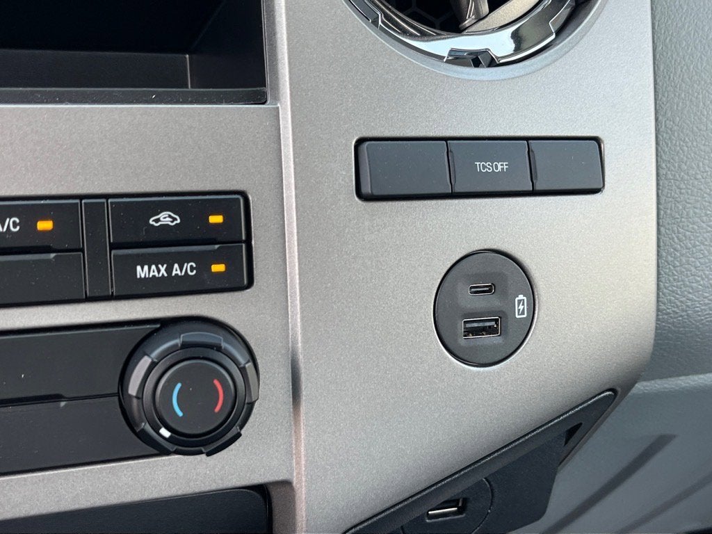 2025 Ford F-650SD Base