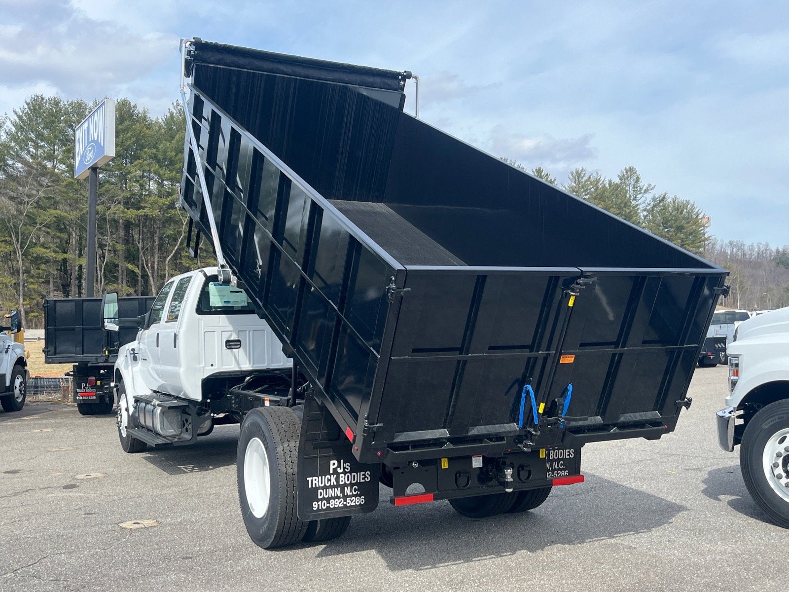 2026 Ford F-650SD Base