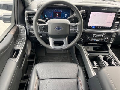 2026 Ford Super Duty F-550 DRW Lariat DRW