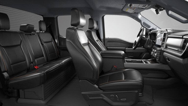 2026 Ford Super Duty F-550 DRW Lariat DRW