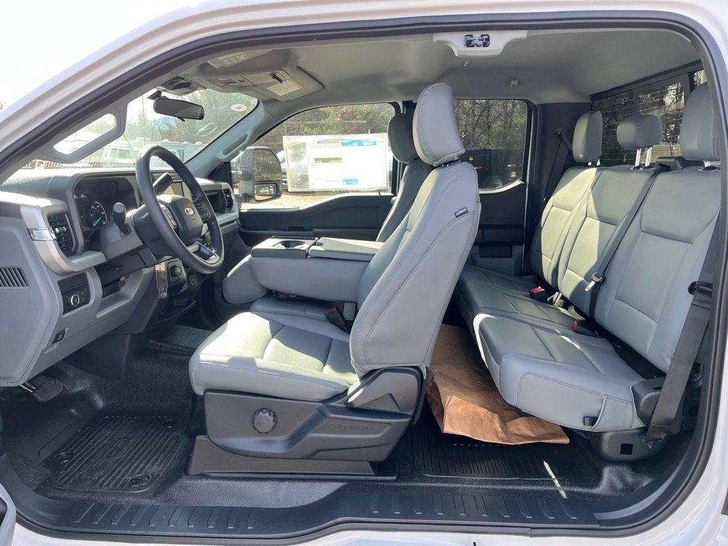 2026 Ford Super Duty F-550 DRW XL DRW