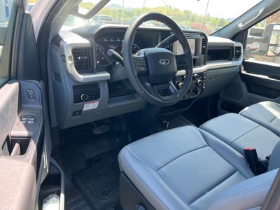 2025 Ford Super Duty F-550 DRW XL