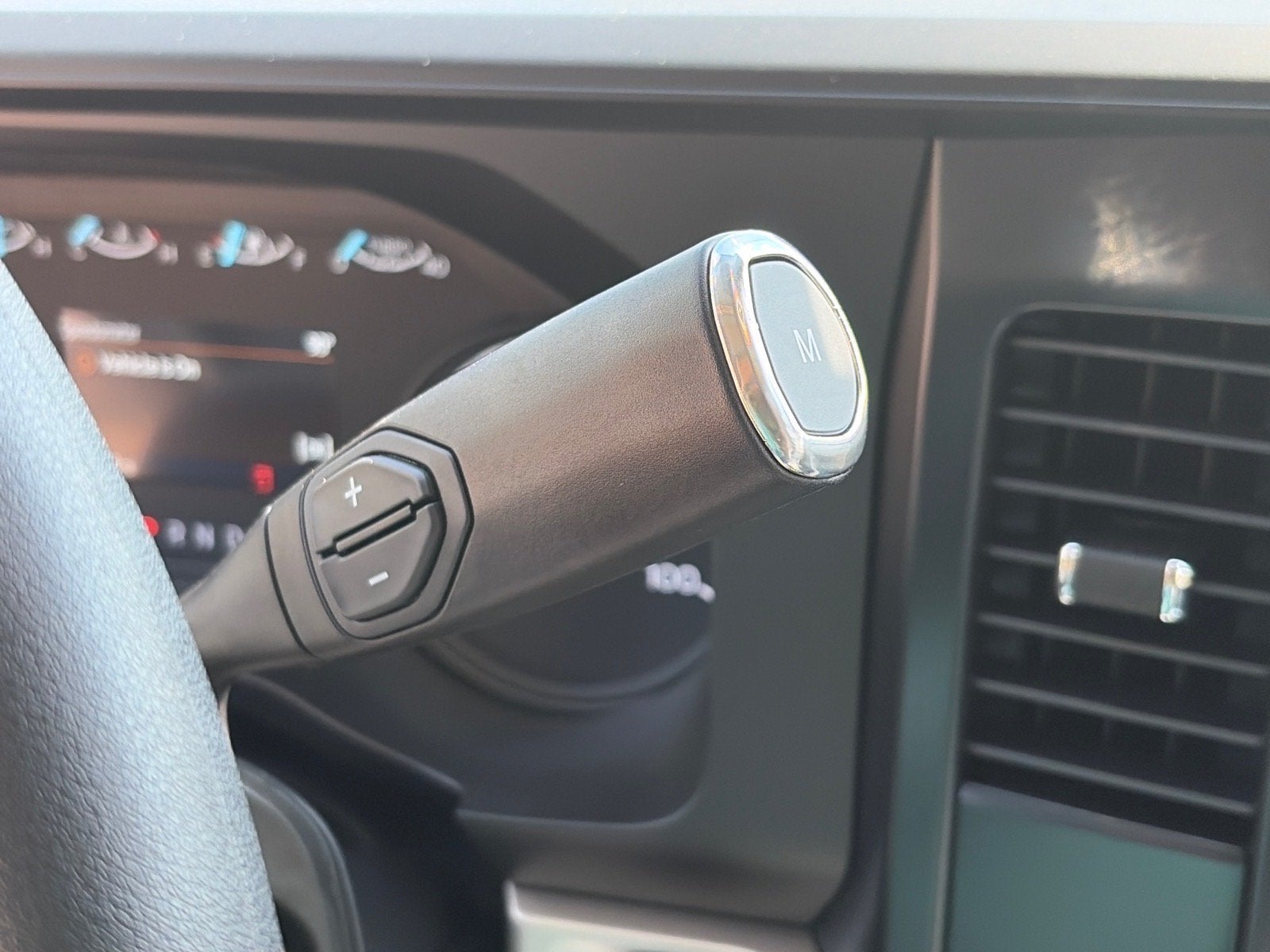 2025 Ford Super Duty F-550 DRW XL