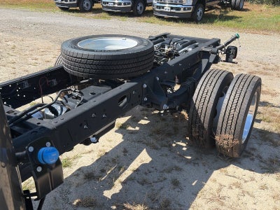 2025 Ford Super Duty F-550 DRW XL
