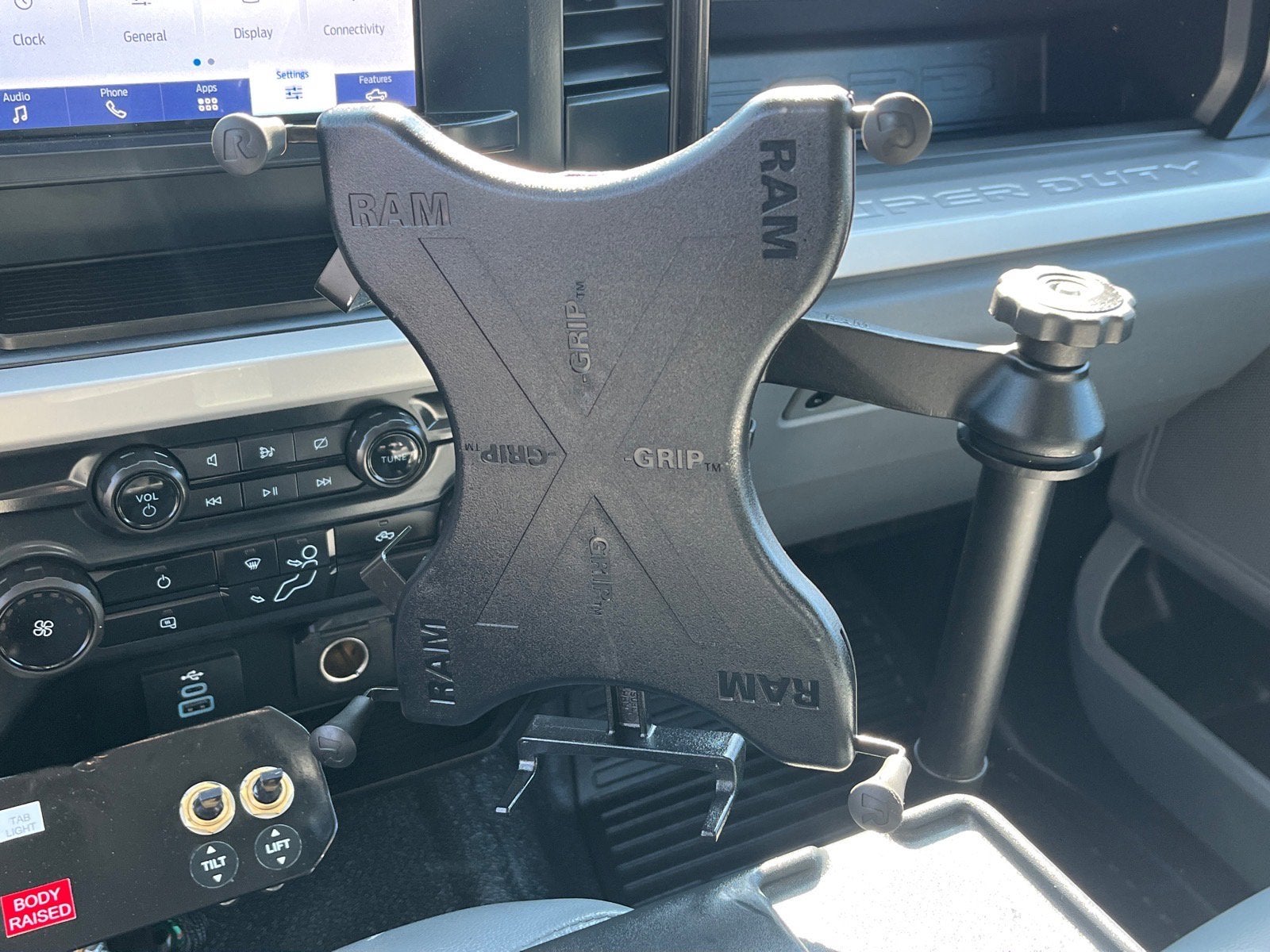 2024 Ford Super Duty F-550 DRW XL DRW