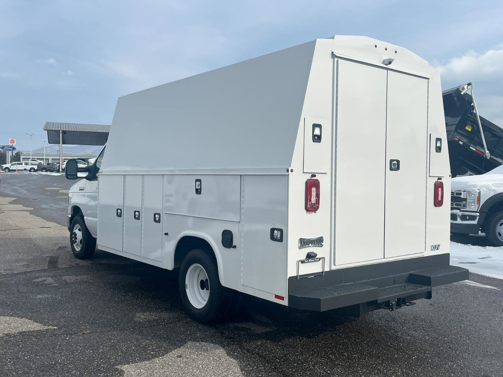 2026 Ford E-Series Cutaway Base Cutaway