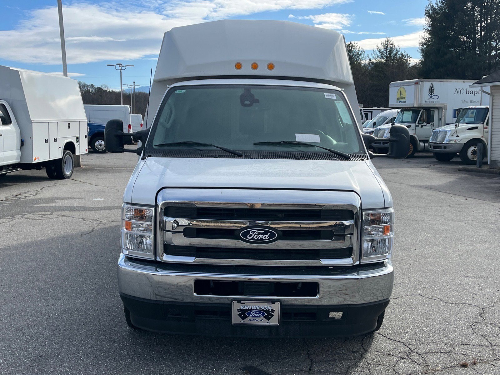 2026 Ford E-Series Cutaway Base Cutaway