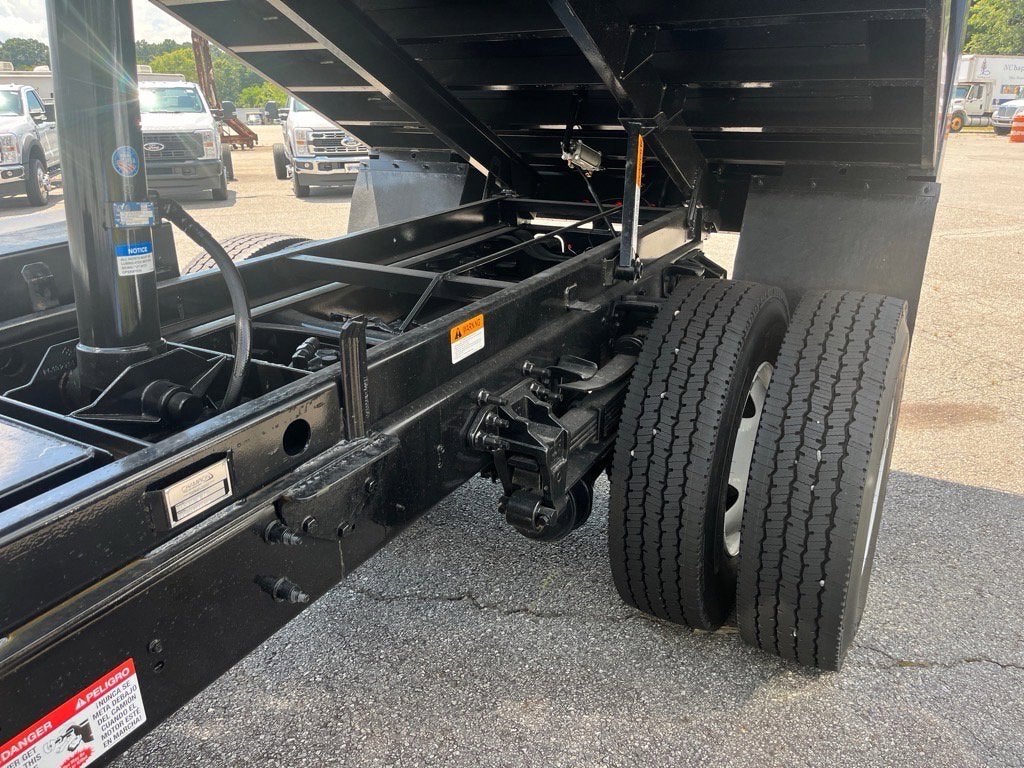 2026 Ford F-750SD Base