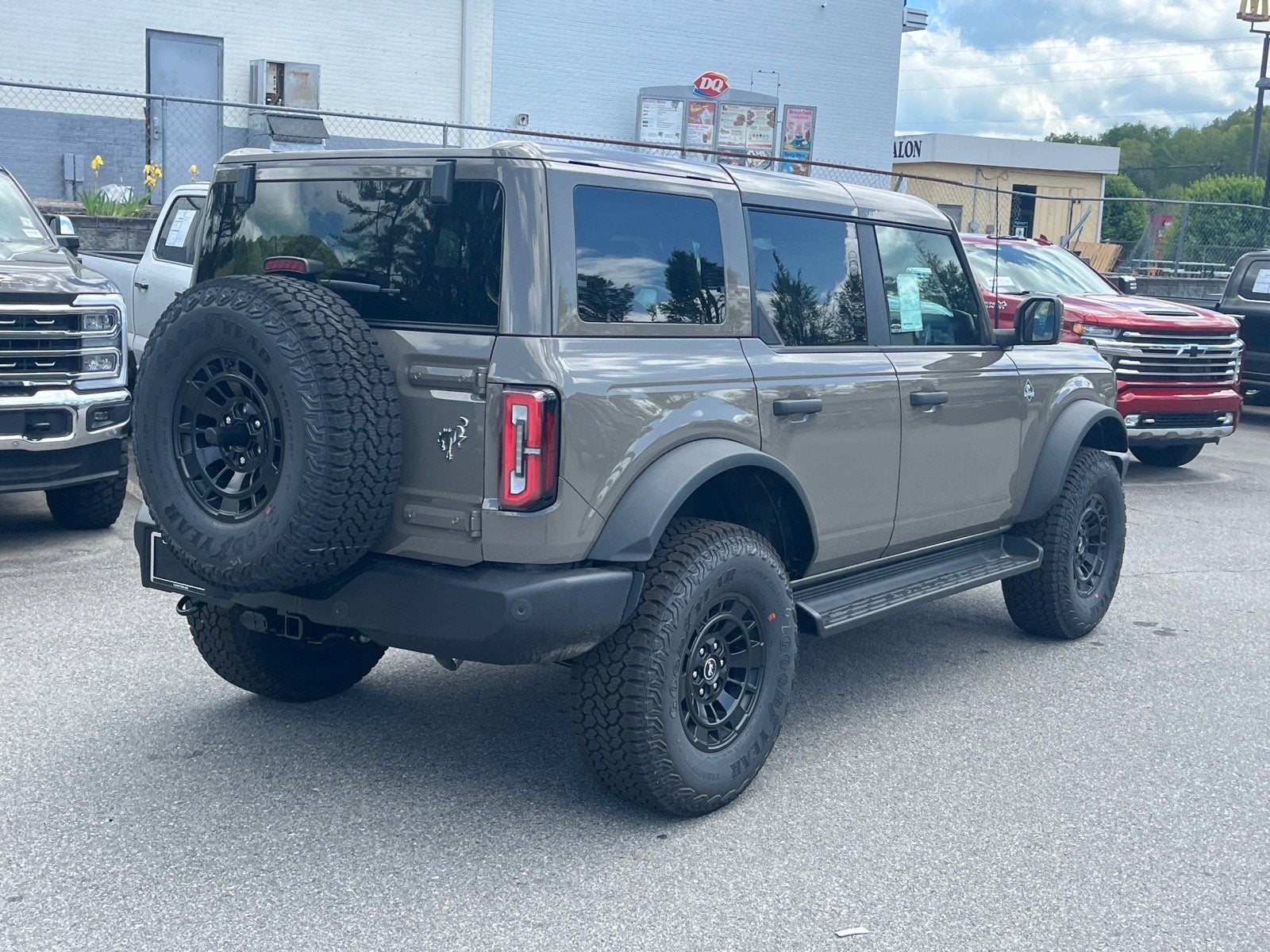 2026 Ford Bronco Outer Banks